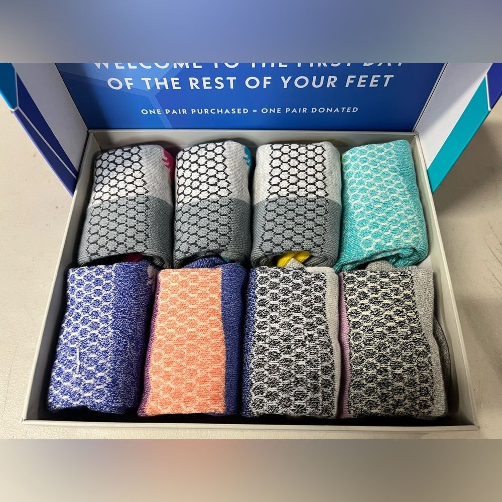 Bombas Women's Ankle Socks 8-Pack Gift Box Size Large 11-13 NEW - Picture 3 of 7